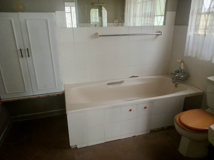 4 Bedroom Property for Sale in Bloemhof Rural North West